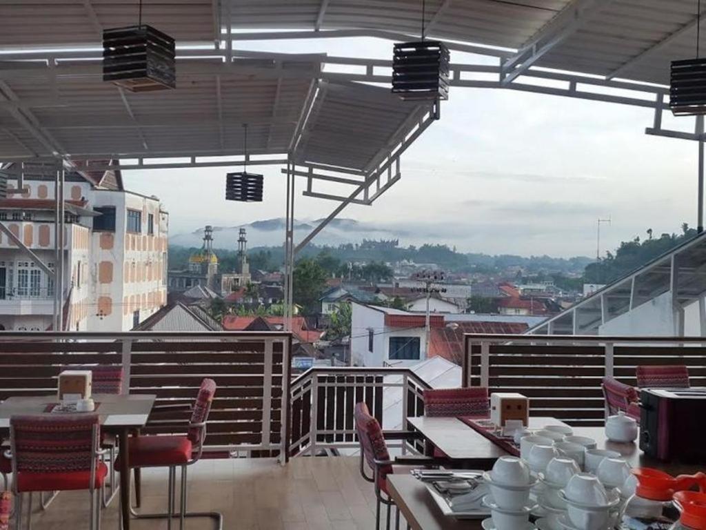 Treeli Boutique Hotel Bukittinggi Bagian luar foto